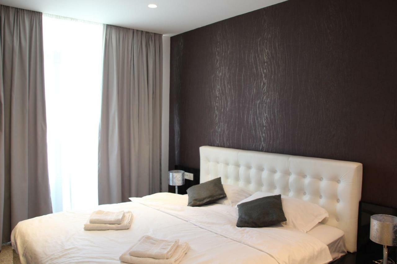 Luxury Trip Apartment ออราแด ภายนอก รูปภาพ